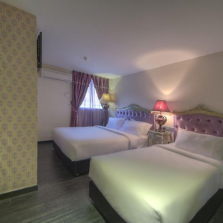 Arenaa Batik Boutique Hotel Куантан Екстериор снимка