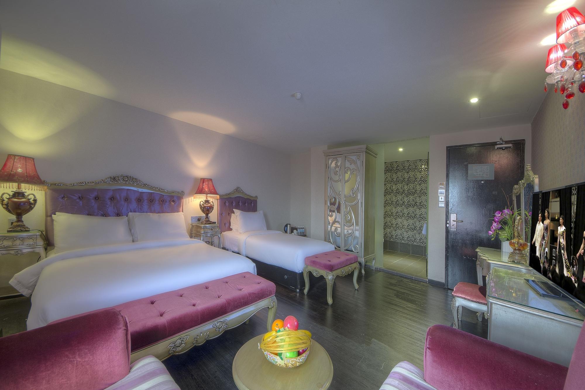 Arenaa Batik Boutique Hotel Куантан Екстериор снимка