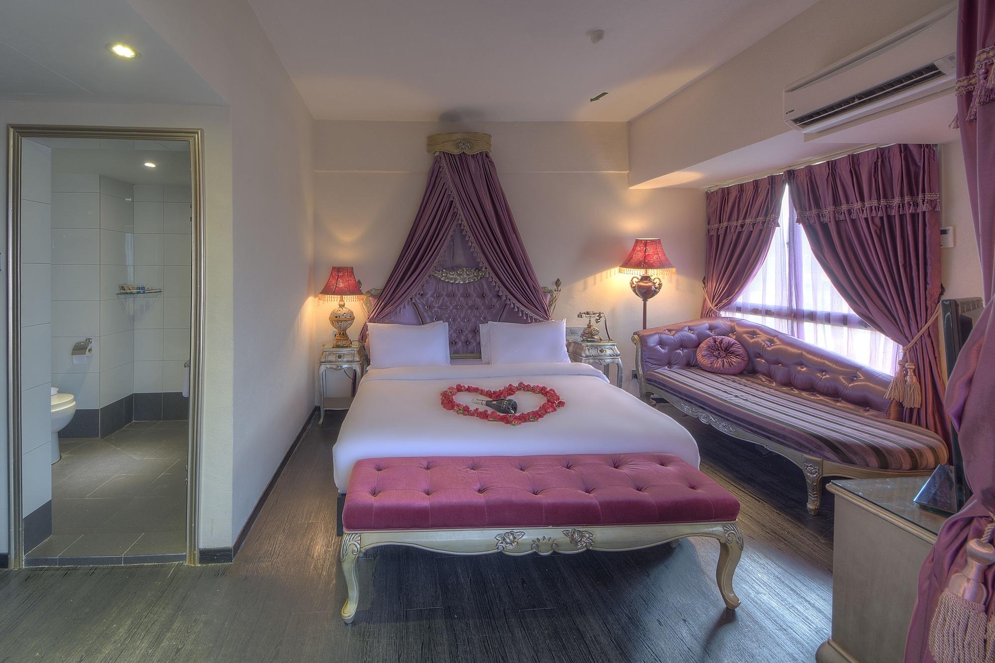 Arenaa Batik Boutique Hotel Куантан Екстериор снимка