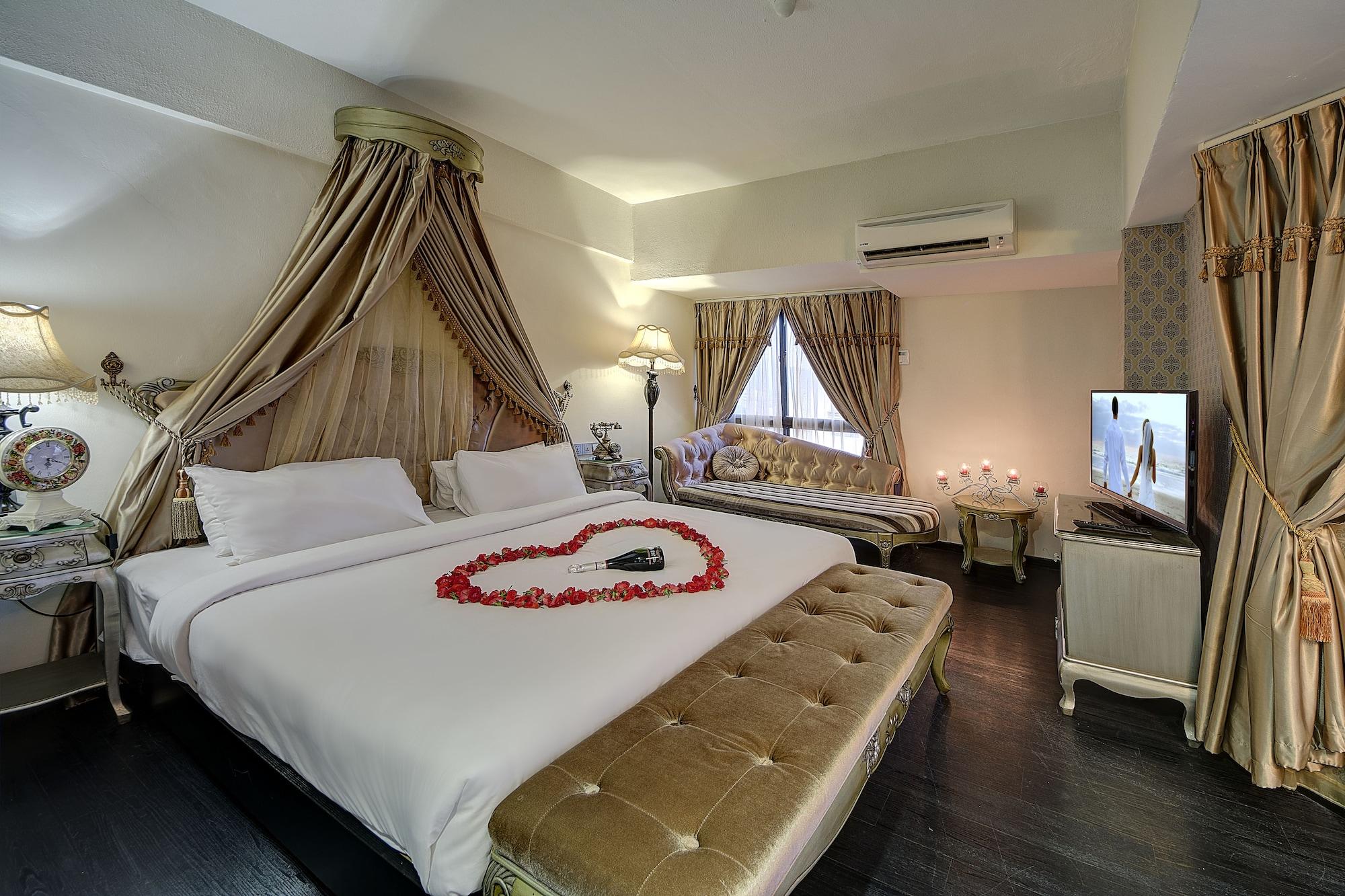 Arenaa Batik Boutique Hotel Куантан Екстериор снимка