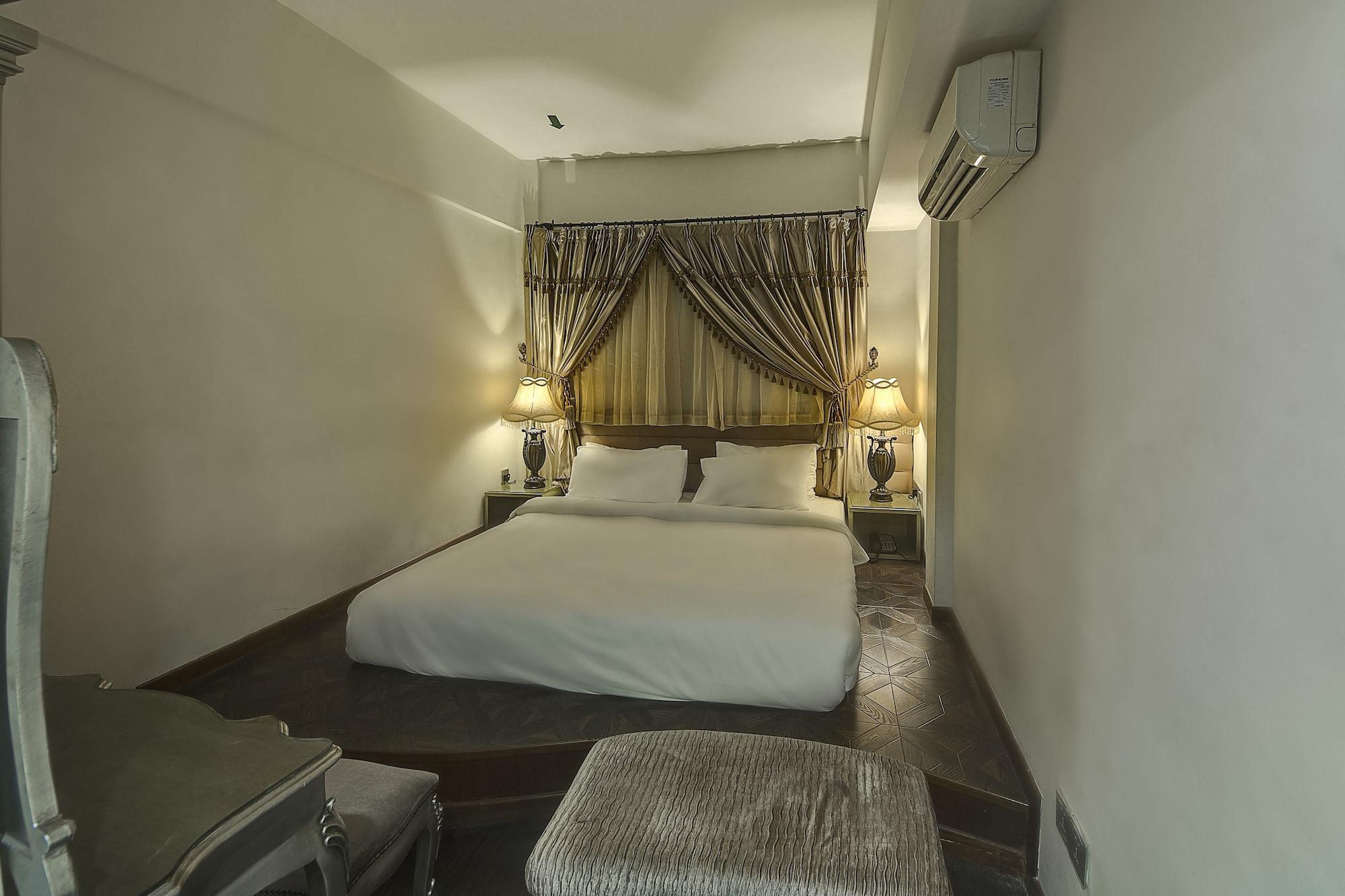 Arenaa Batik Boutique Hotel Куантан Екстериор снимка