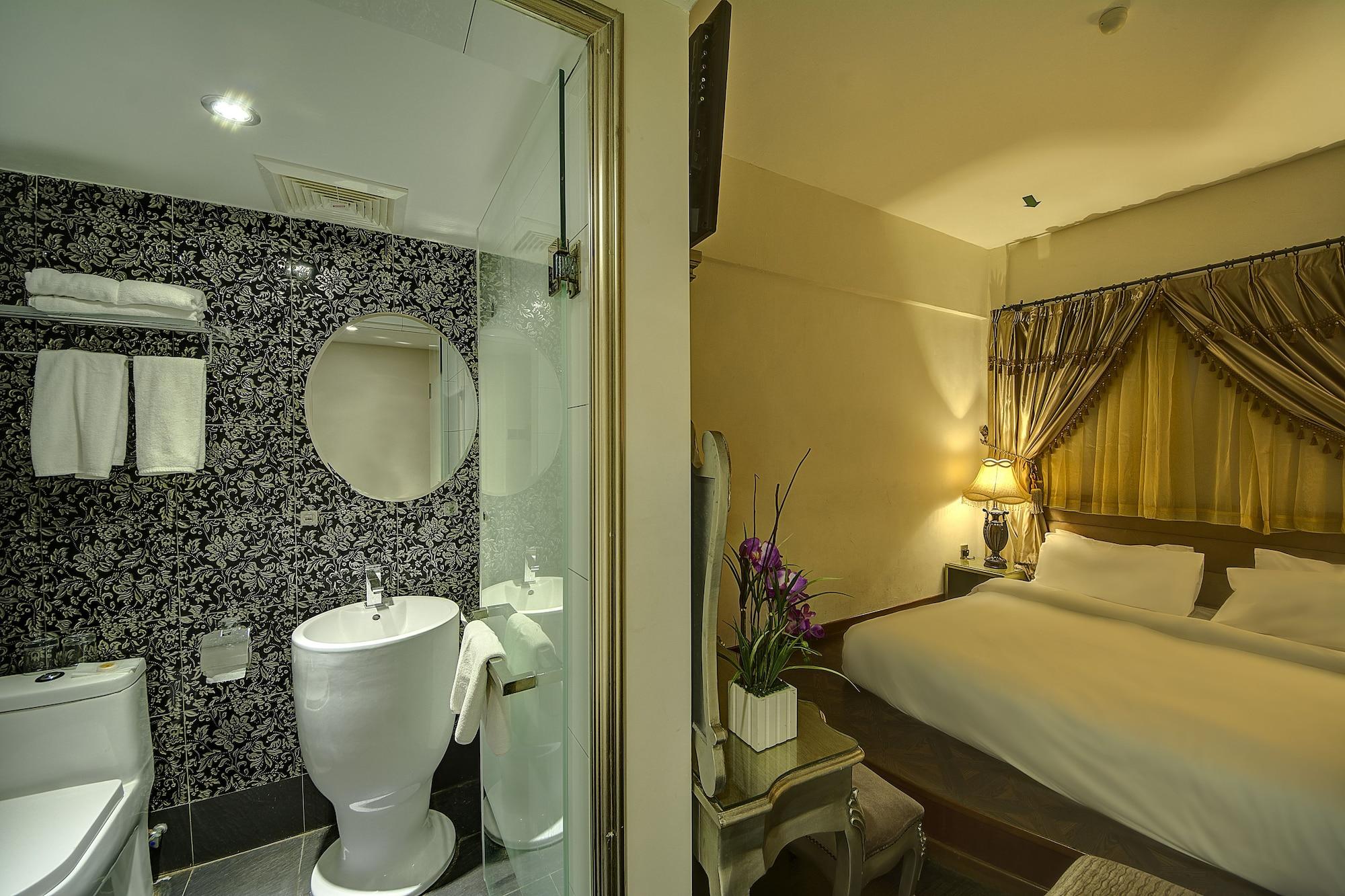 Arenaa Batik Boutique Hotel Куантан Екстериор снимка