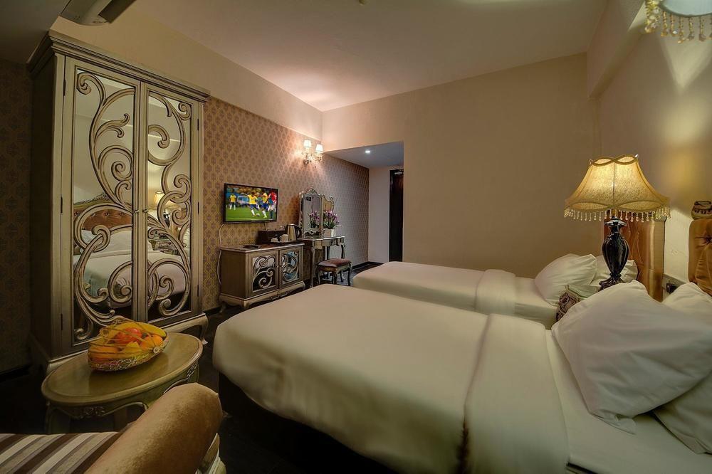 Arenaa Batik Boutique Hotel Куантан Екстериор снимка